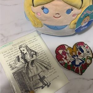 Disney Alice in Wonderland Lot
